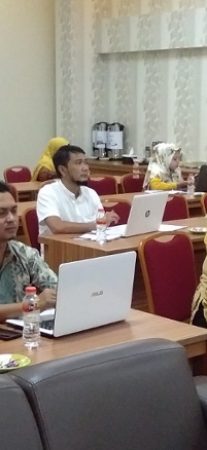 Admin Web Gampong Mengikuti Pelatihan Literasi Informasi
